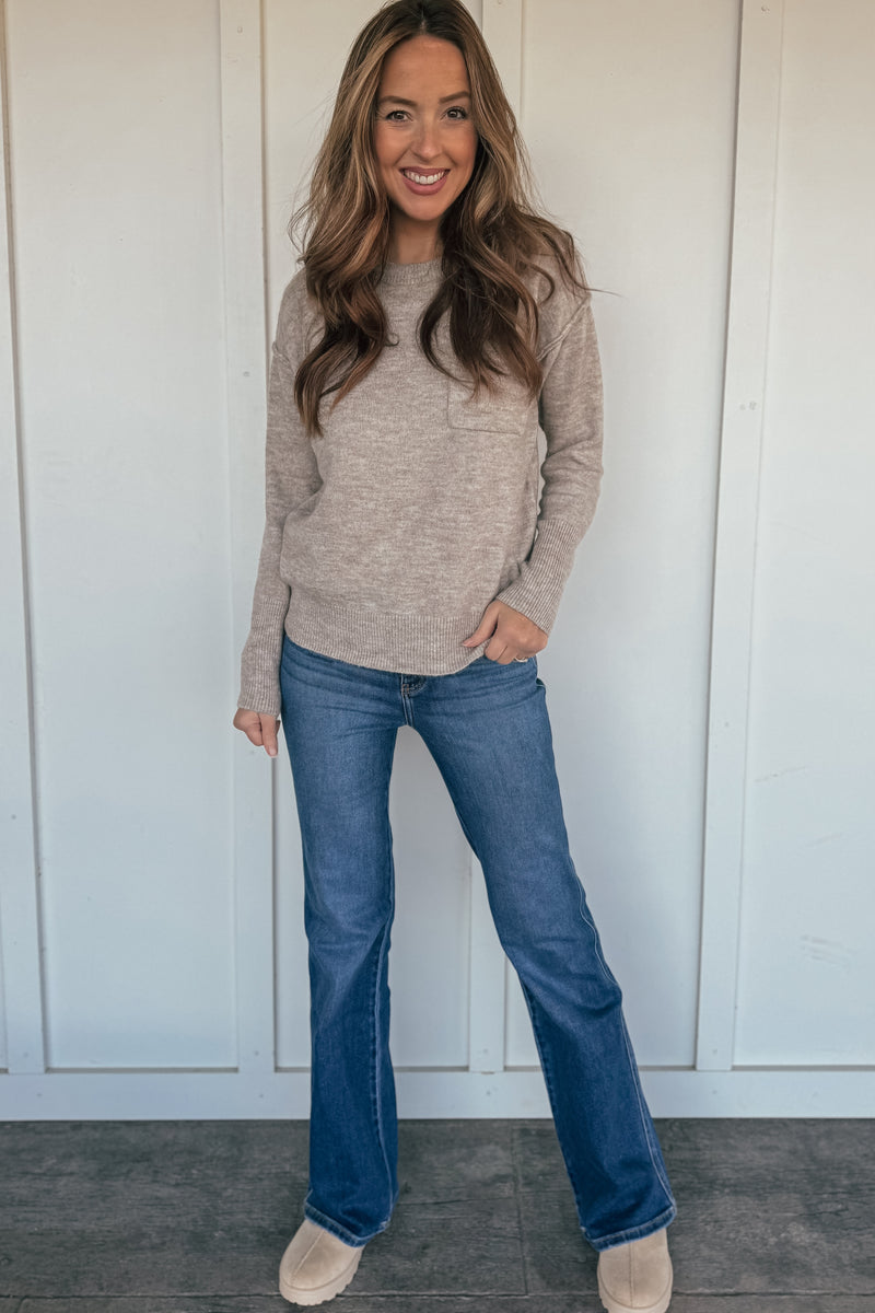 Soft and Stretchy Pocket Sweater - Oatmeal
