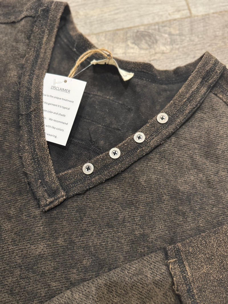 Chelsea Antique Black Long Sleeve