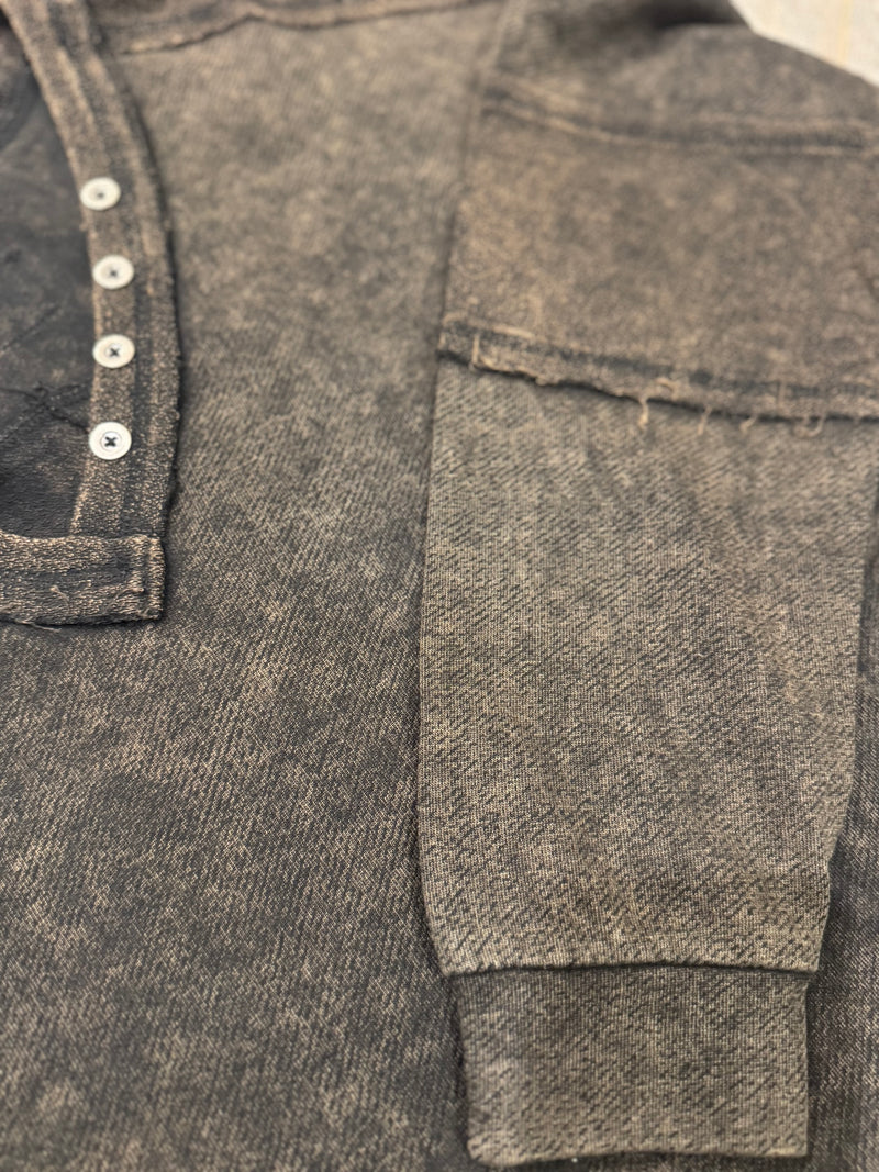 Chelsea Antique Black Long Sleeve