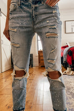 Knee Ripped Boyfriend Kancans - READ SIZING & Look at pictures!