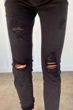 Malory Distressed Black Kancans