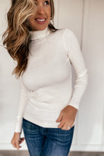 Ribbed Turtleneck Top in Cream